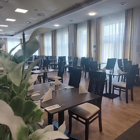 Hotel Frymburk 4*